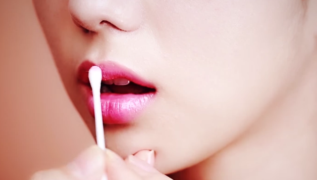 Smart Lip Makeup STEP 3 Image