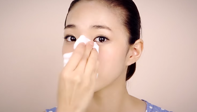 Makeup correction using tissue STEP 2 Image