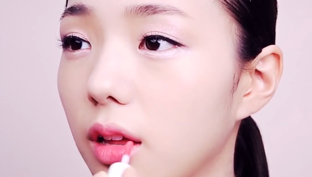 For year-end parties Sweet, sparkling look STEP 4 Image