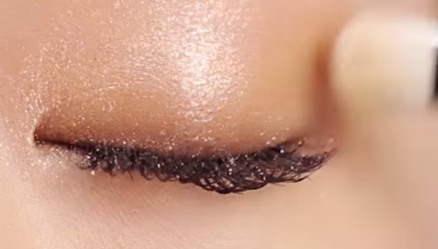 Long-lasting Pearl Makeup type2 step2 Image