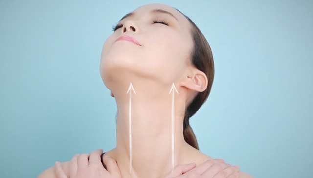 V-line face stretching STEP 1 Image