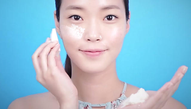 Water Proof Makeup for Beach STEP 1 Image