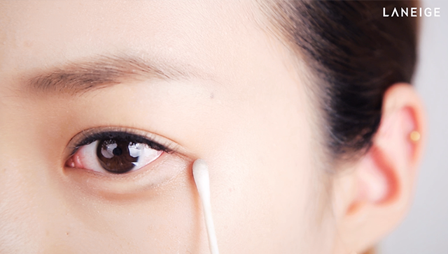 Date Necessity_ fixing makeup step2