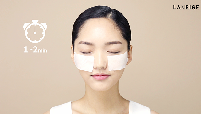 for natural and effortless tone up makeup that goes well with a white T-shirt and jeans step 1 image