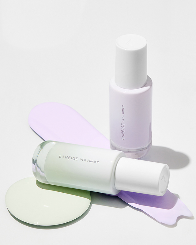 Veil primer products that are placed with the contents of Pure Violet and Mint Green moist texture