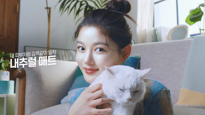 라네즈 네오쿠션 초경량 사용감 예시 영상
