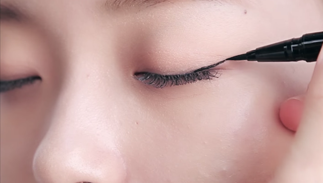 Natural Eye-line for Double Eyelid STEP 1 Image