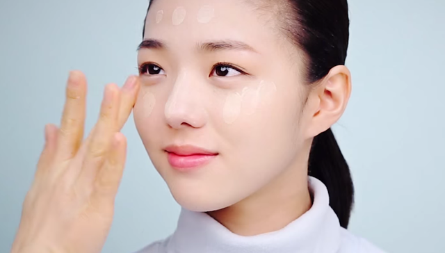 Super simple goddess makeup STEP 1 Image